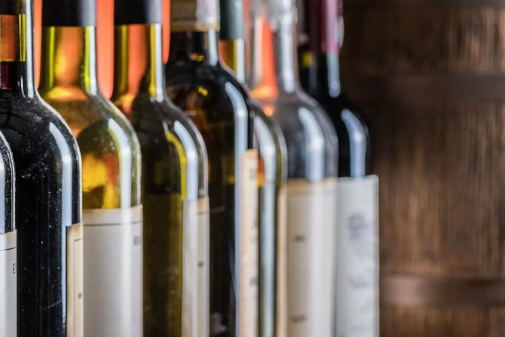 Vino: calorie e valori nutrizionali in etichetta